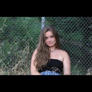 Meet your Posher, Julie